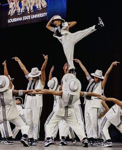 LSU TIGER GIRLS HIP HOP 2024